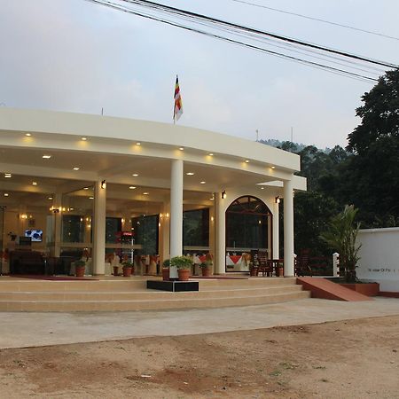 Delhousie Hotel Nallathanniya Exterior photo