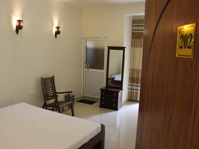 Delhousie Hotel Nallathanniya Exterior photo